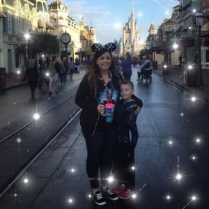 Meet your Posher, Carrie